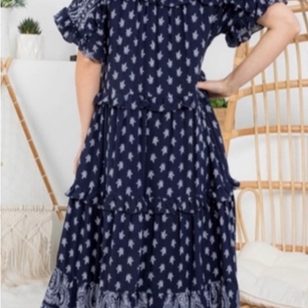 Navy Blue Paisely Short Sleeves Midi With Pockets Medium Dress Brand New - Picture 2 of 4